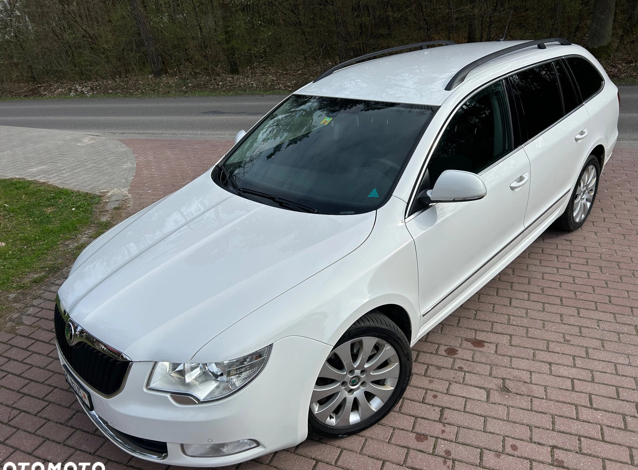 Skoda Superb cena 35049 przebieg: 198600, rok produkcji 2011 z Lublin małe 154